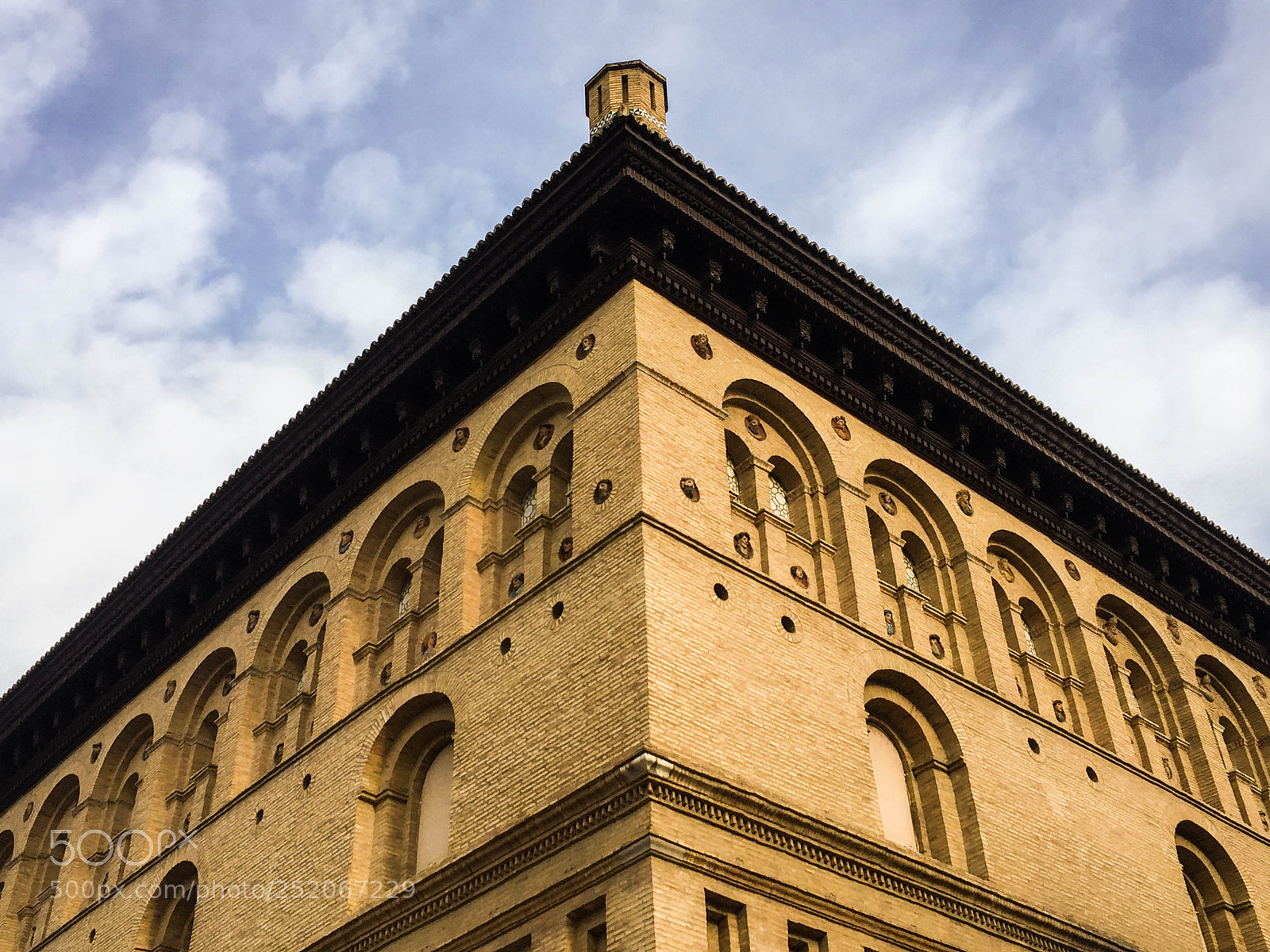 Apple iPhone 6 sample photo. House corner photography