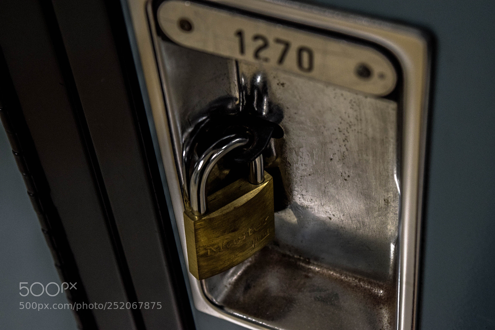 Nikon D3300 sample photo. Old lock photography