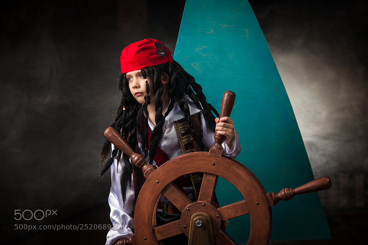 Canon EOS 5D Mark II sample photo. Captain photography