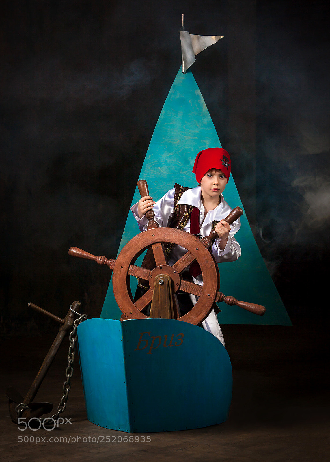 Canon EOS 5D Mark II sample photo. Captain photography