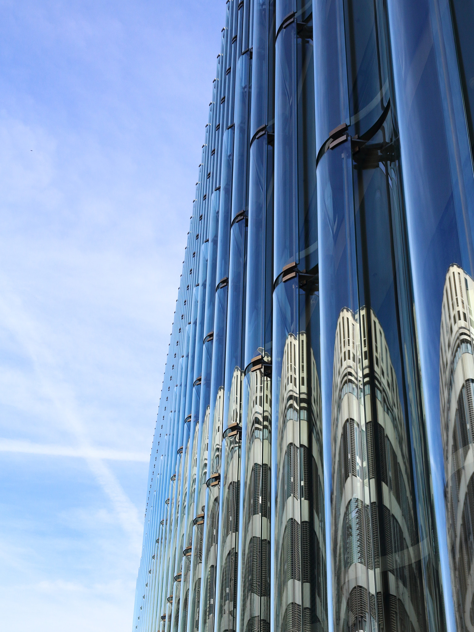 Canon EOS 1200D (EOS Rebel T5 / EOS Kiss X70 / EOS Hi) sample photo. Reflecting facade photography