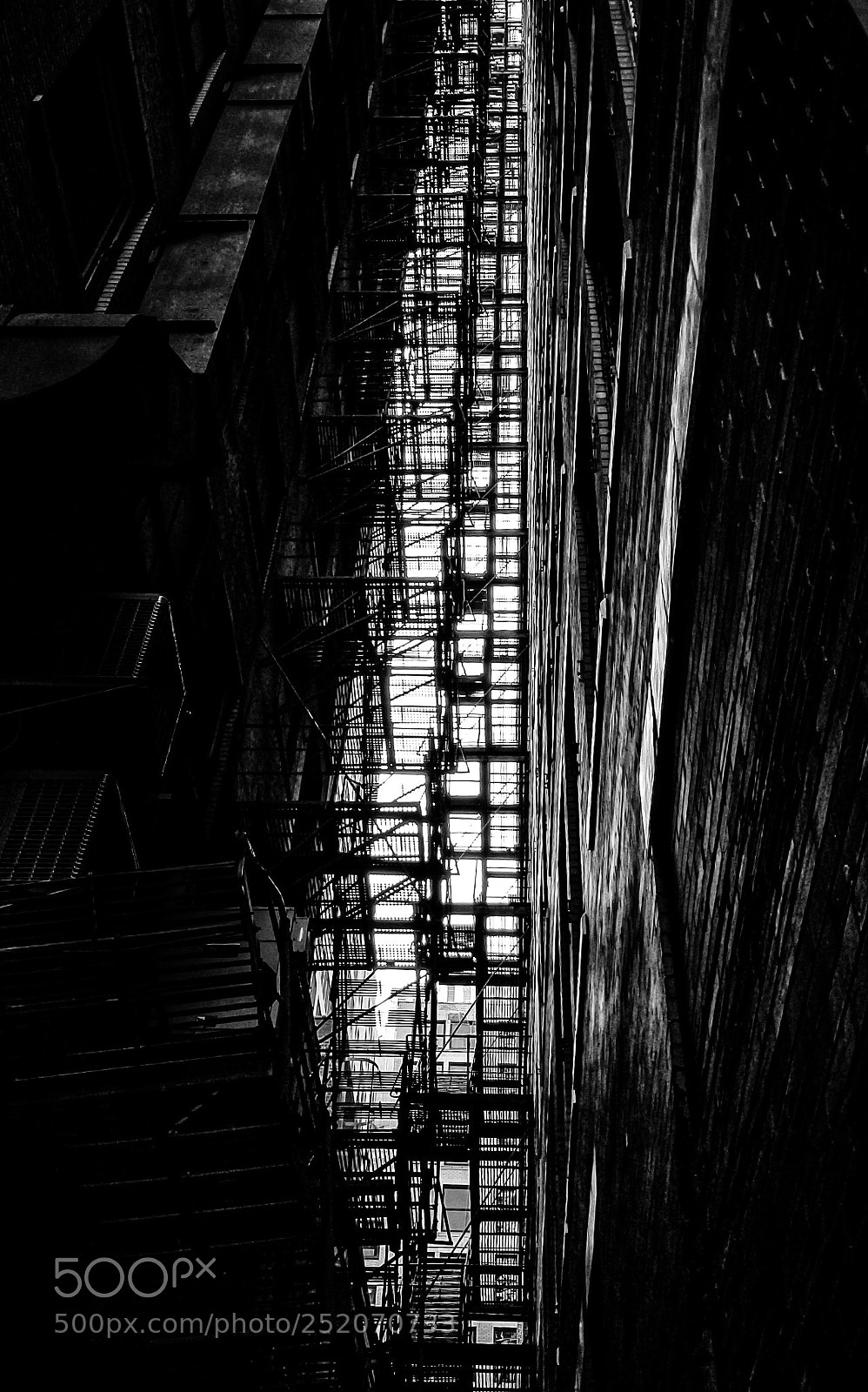 Samsung Galaxy S8 sample photo. Alley way, chicago photography