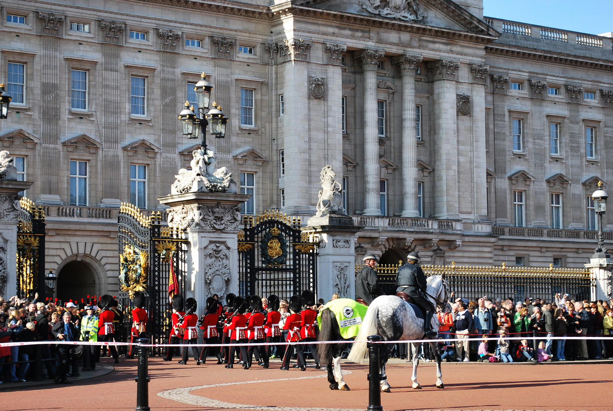 Nikon D60 sample photo. Buckingham palace photography