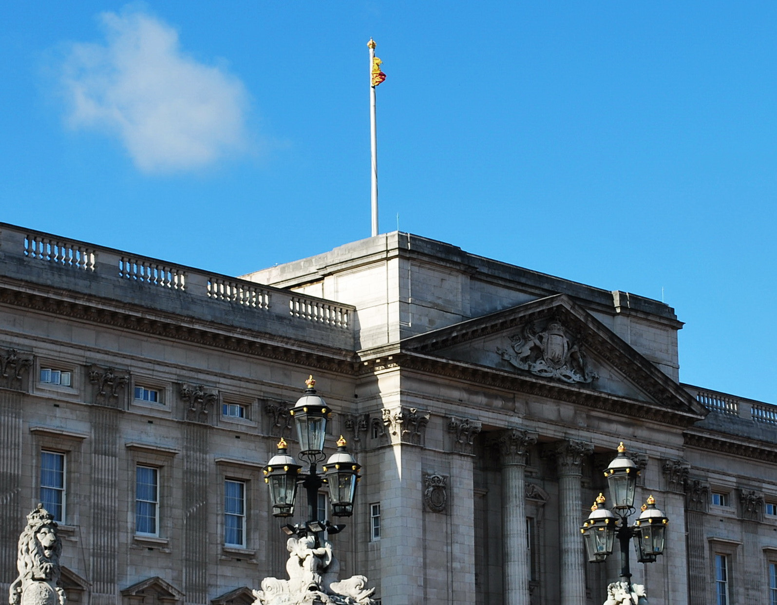 Nikon D60 sample photo. Buckingham palace photography