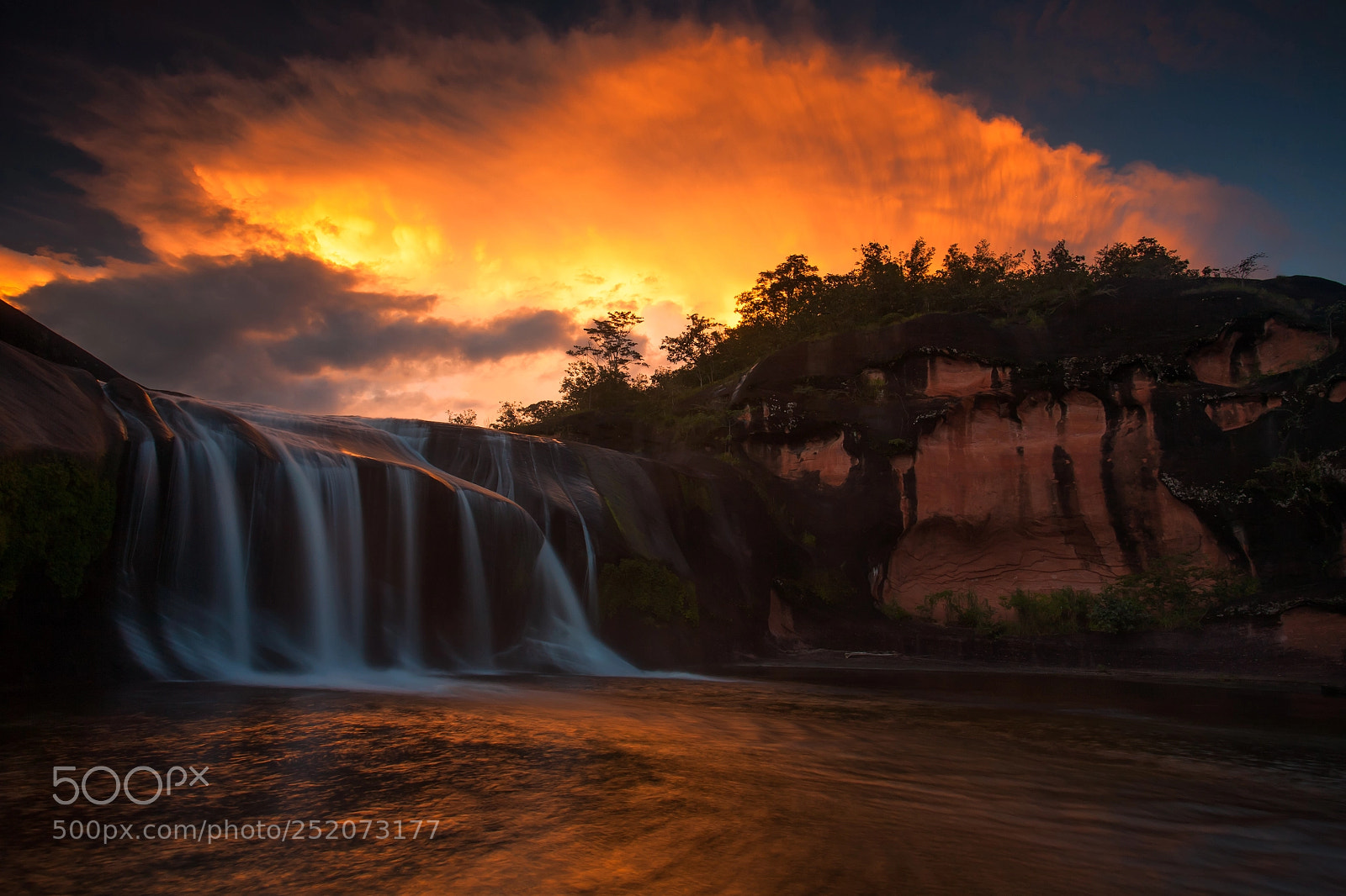 Canon EOS 5D sample photo. Tham phra waterfall photography