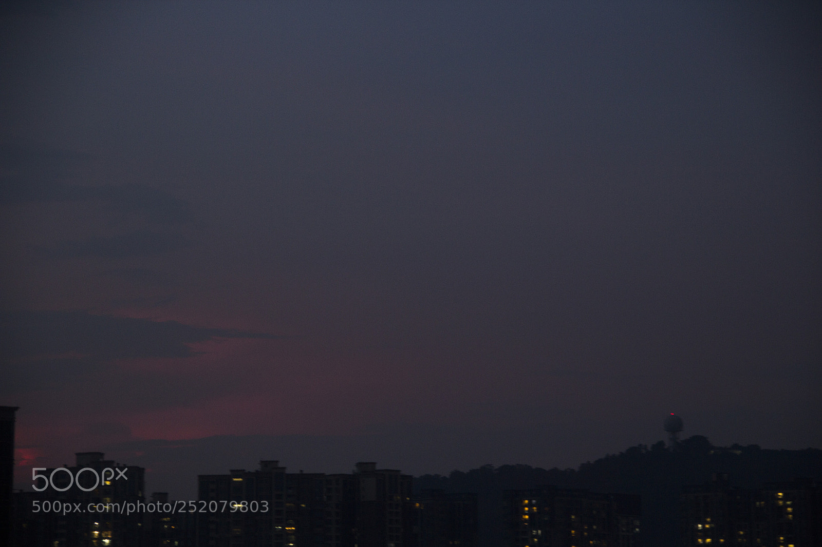 Canon EOS 600D (Rebel EOS T3i / EOS Kiss X5) sample photo. Red dawn without layout photography