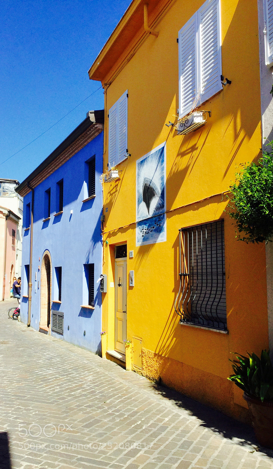 Apple iPod touch sample photo. Italy photography