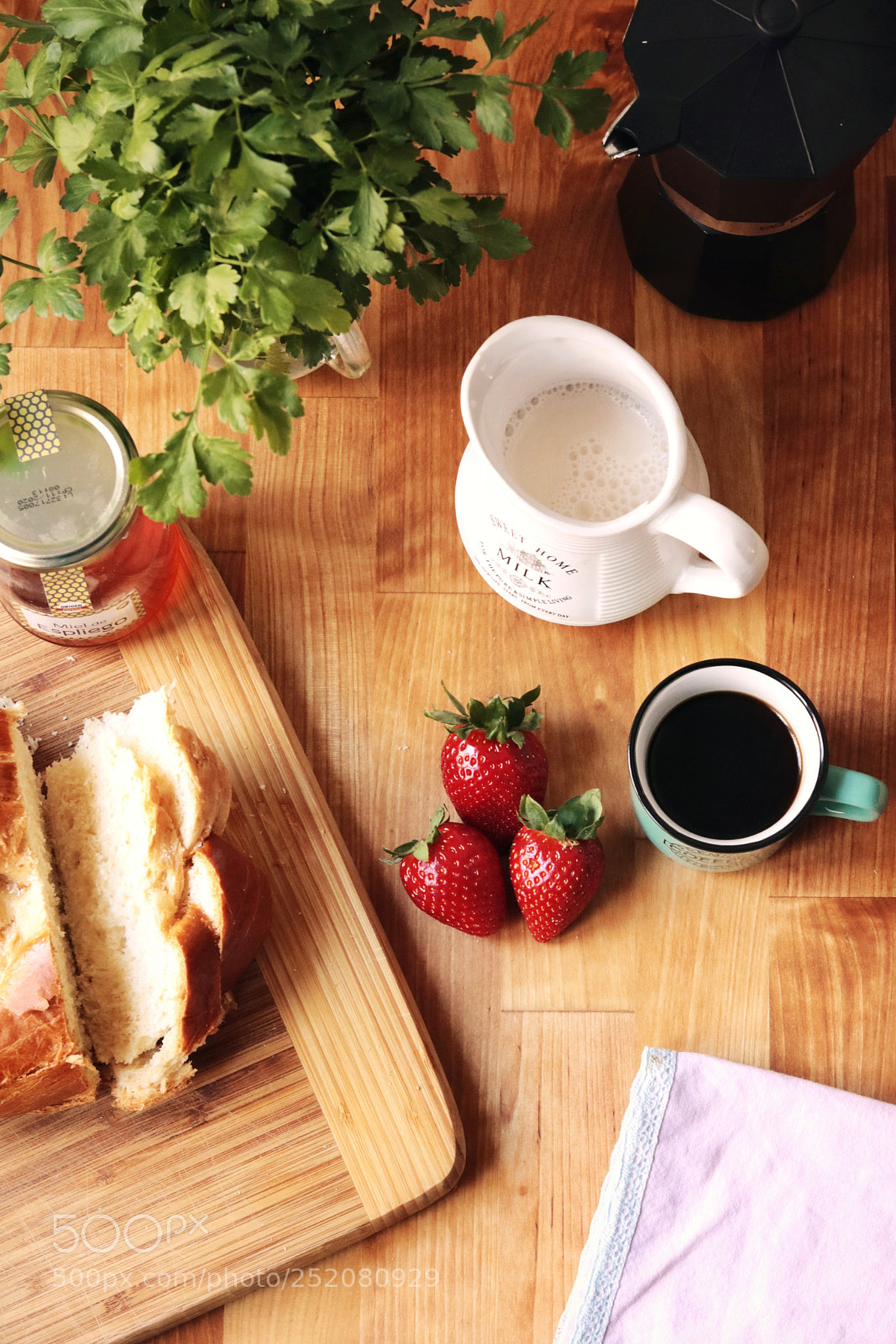 Canon EOS 750D (EOS Rebel T6i / EOS Kiss X8i) sample photo. Breakfast photography