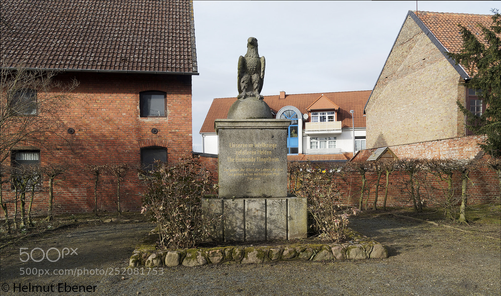 Olympus OM-D E-M5 sample photo. Sz-ringelheim, denkmal photography