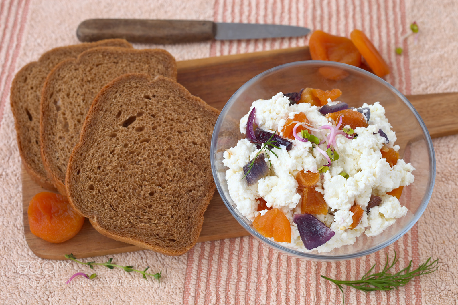 Canon EOS 5D Mark II sample photo. Bread spread with cheese photography