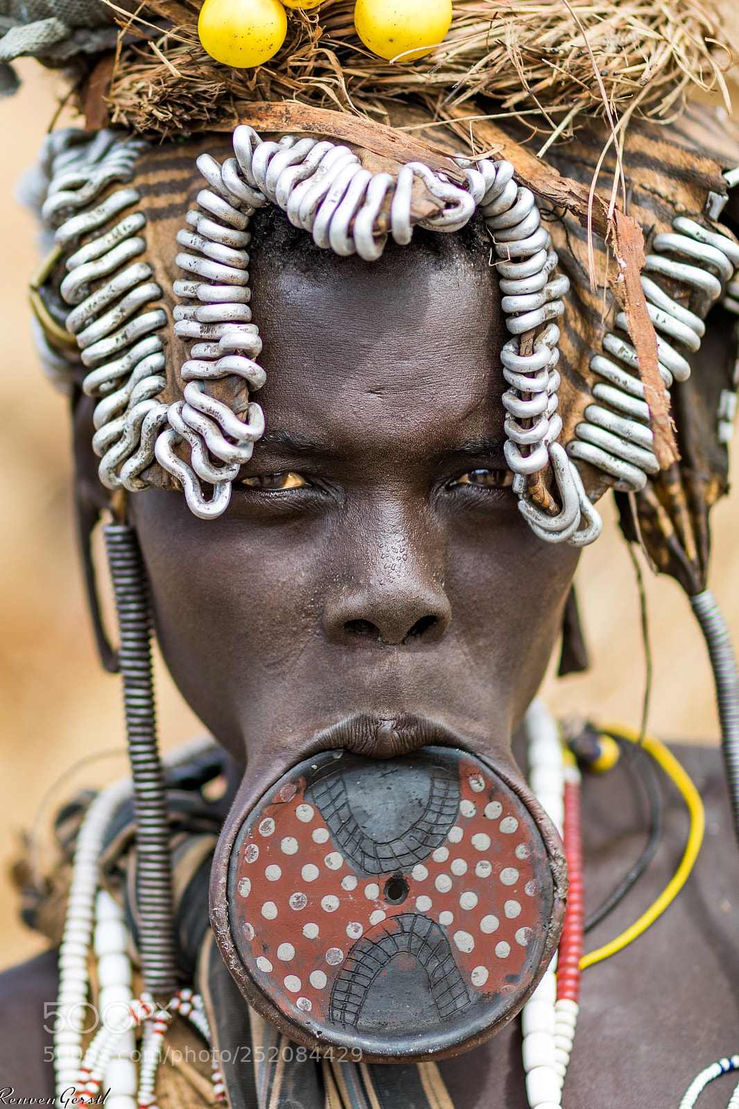 Canon EOS 5D Mark IV sample photo. Mursi women photography