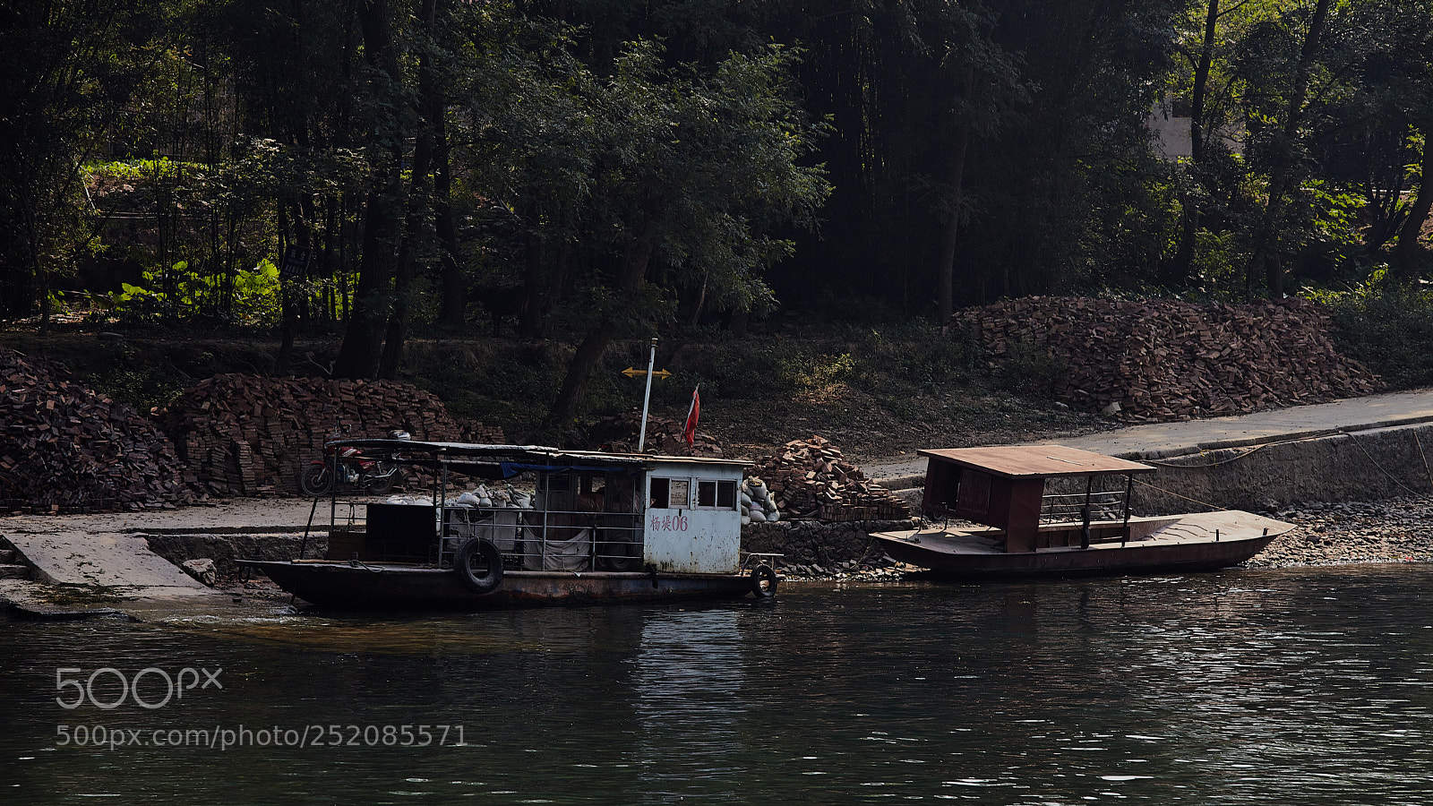 Canon EOS 5D Mark II sample photo. River transport photography