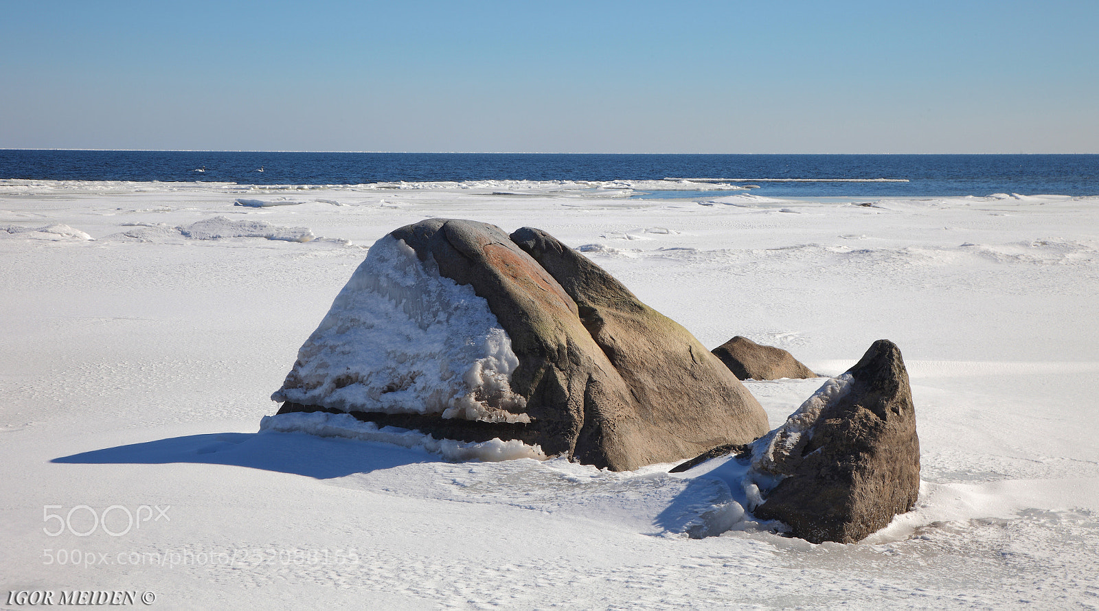 Canon EOS 5D Mark II sample photo. Icebergs of the baltic photography