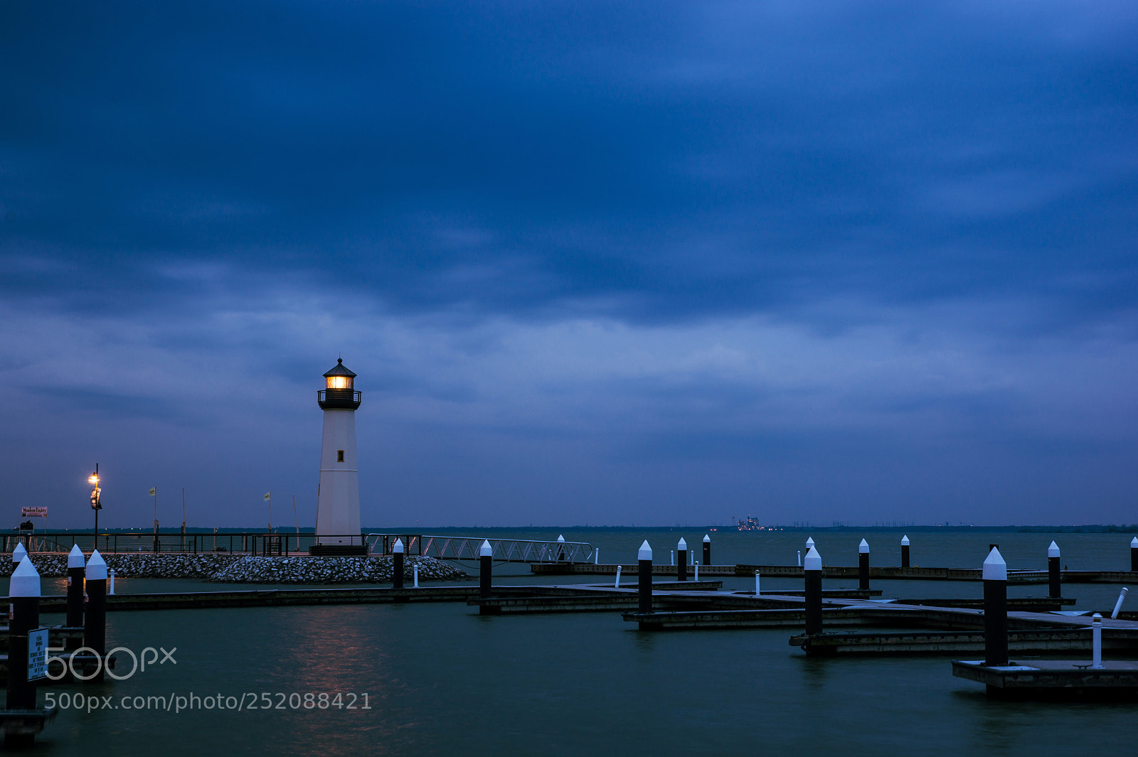 Sony SLT-A99V sample photo. Harbor lighthouse photography