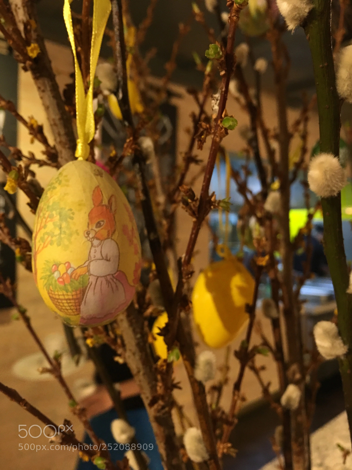 Apple iPhone 6s Plus sample photo. Easter egg 2018 photography
