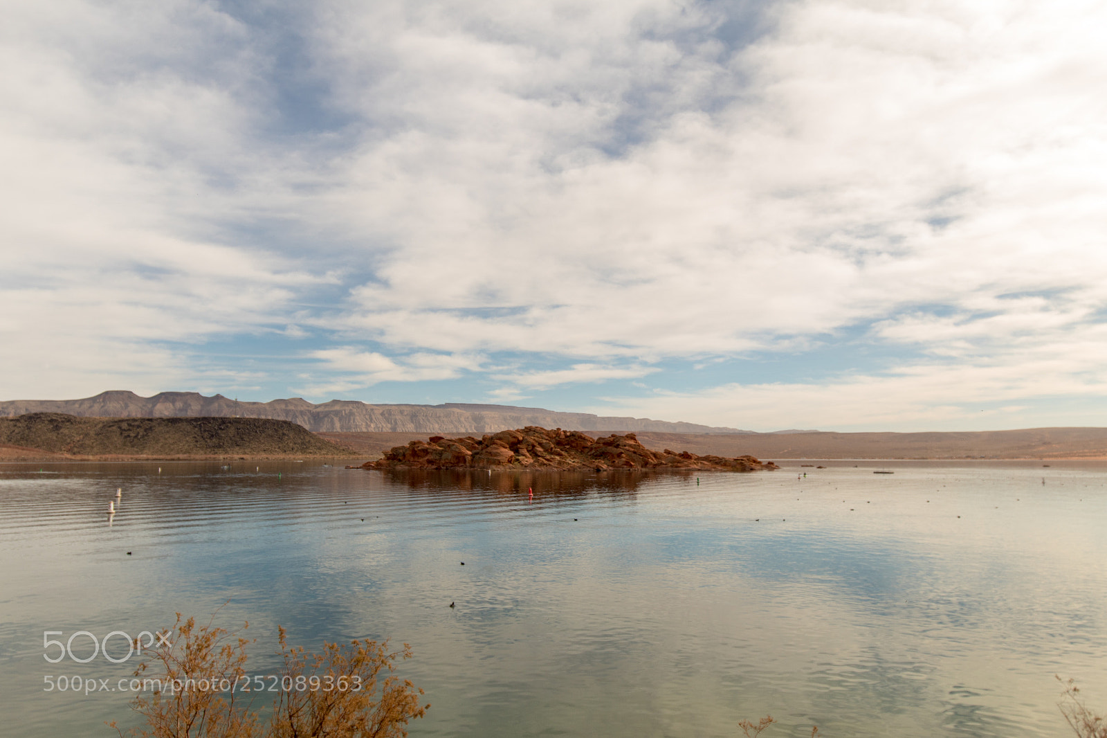Canon EOS 1300D (EOS Rebel T6 / EOS Kiss X80) sample photo. Desert lake reflection photography