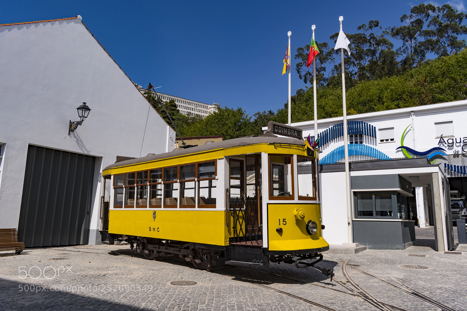 Nikon D7500 sample photo. Coimbra tram nr 15 photography