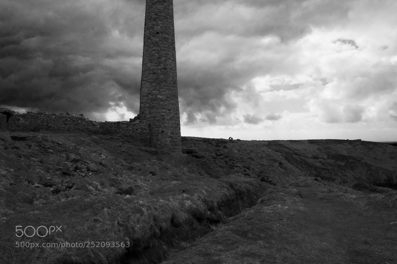 Nikon D3300 sample photo. Chimney, bottalack mines, cornwall photography