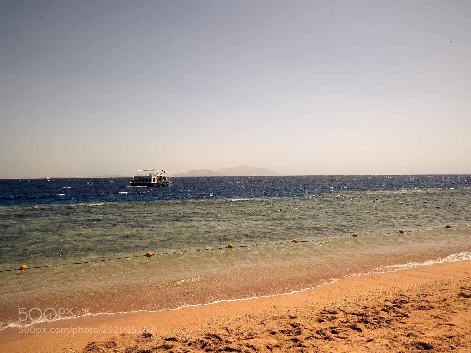 Canon EOS-1Ds Mark II sample photo. The ship photography