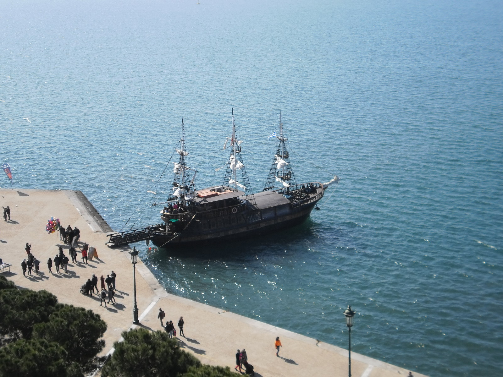 Olympus T105,T100,X36 sample photo. Ship photography