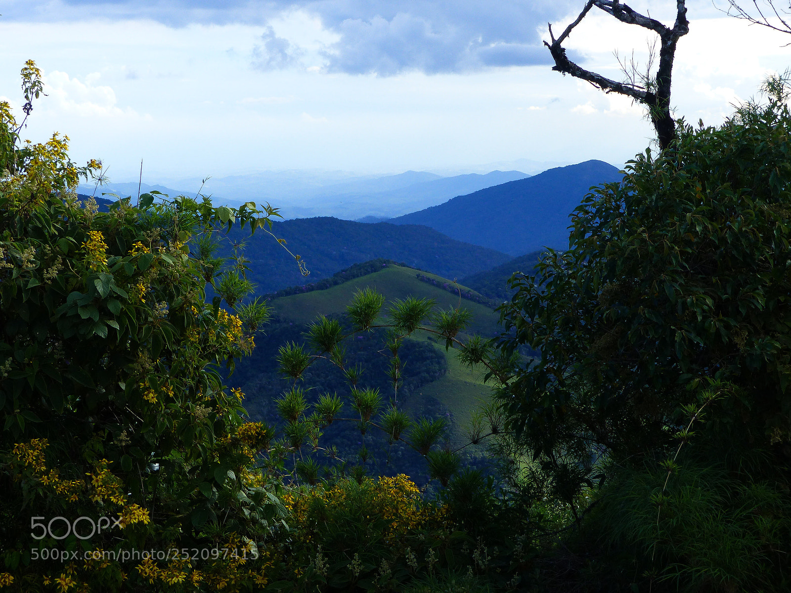 Panasonic Lumix DMC-FZ200 sample photo. View of the agudo photography