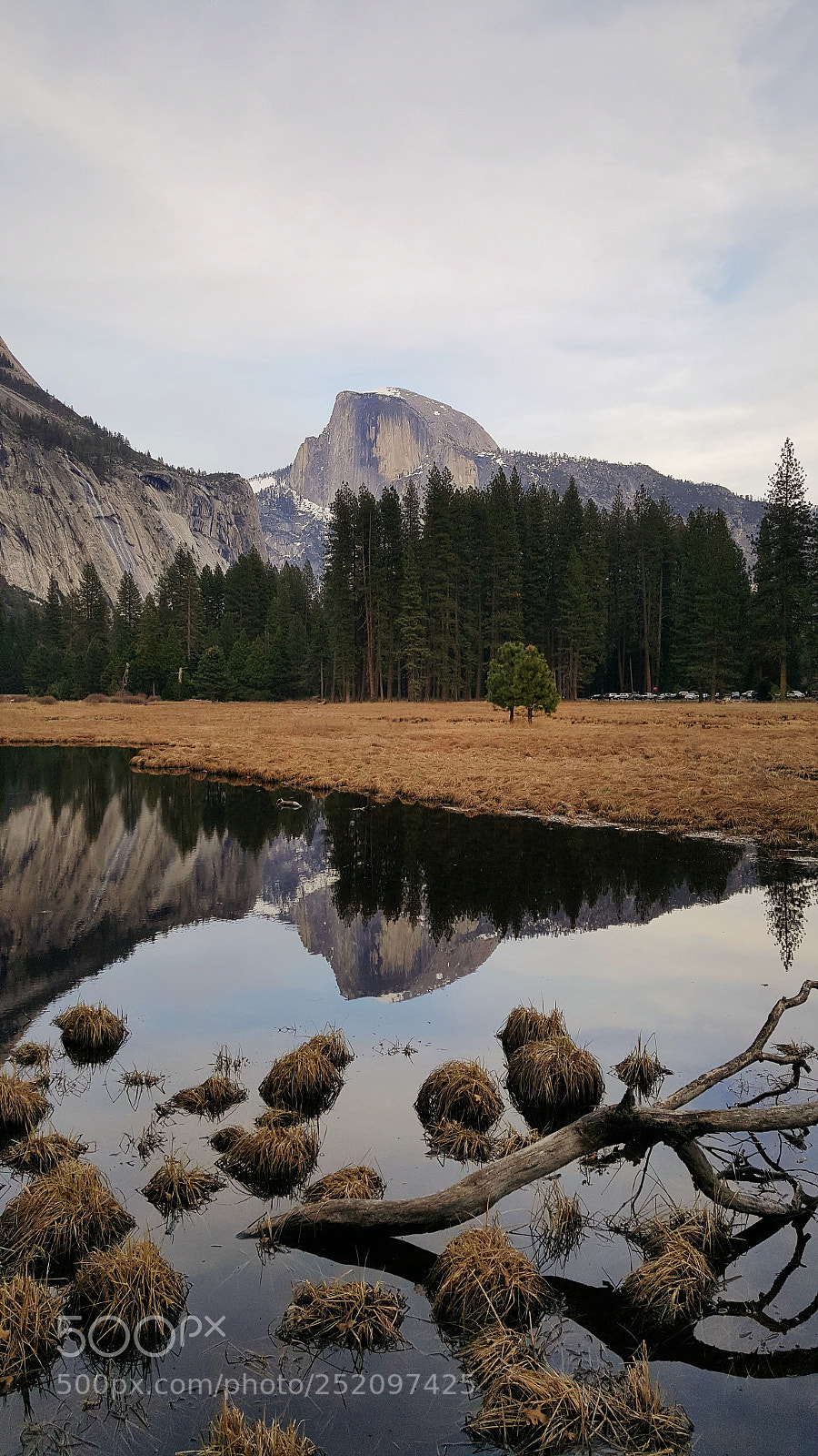Samsung Galaxy Note5 sample photo. Half dome from cook's photography