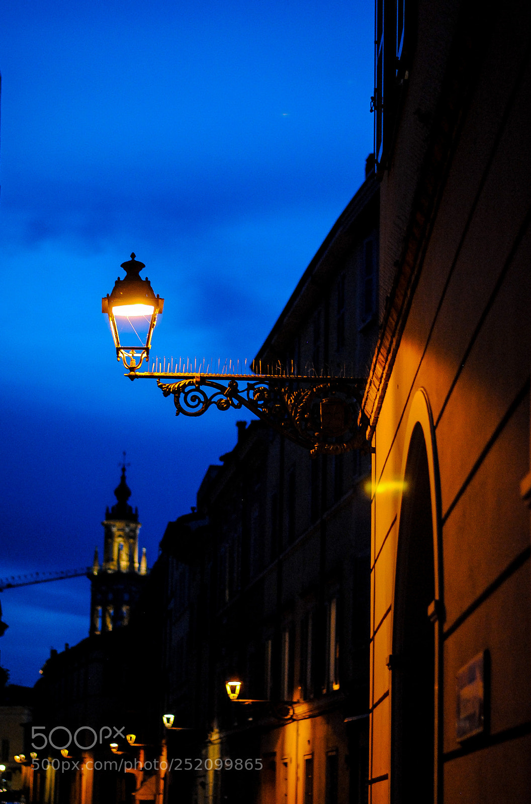 Nikon D3000 sample photo. Parma street photography