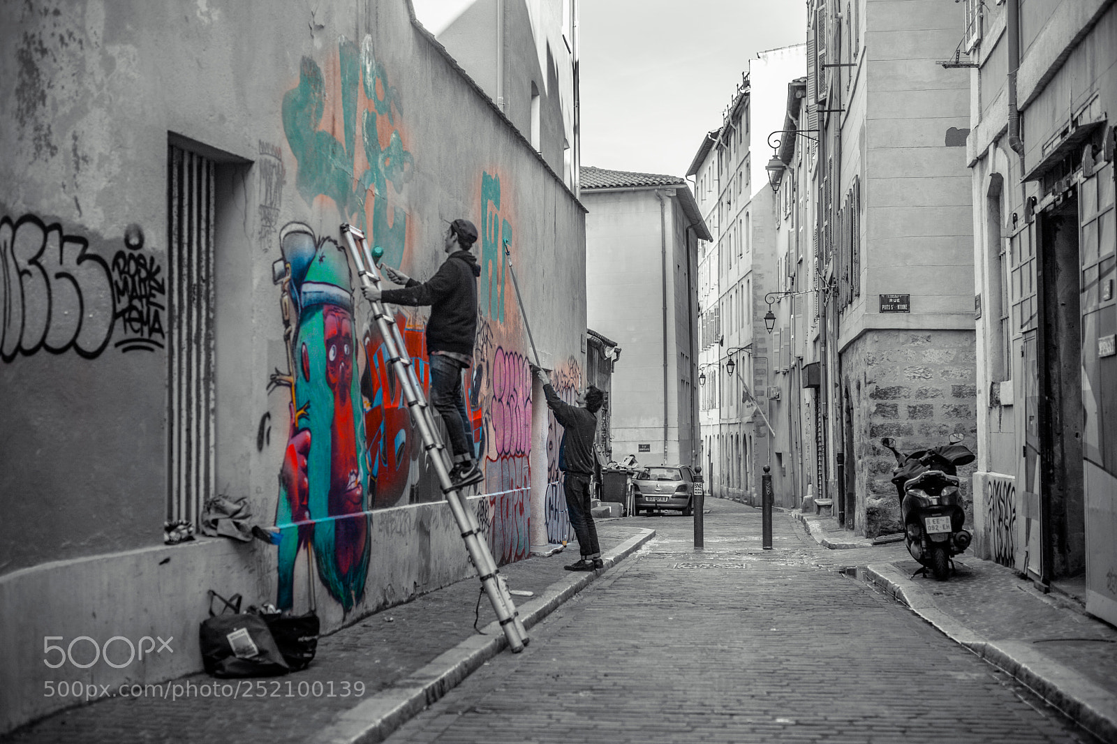 Canon EOS 5D Mark II sample photo. Graffiti your life photography
