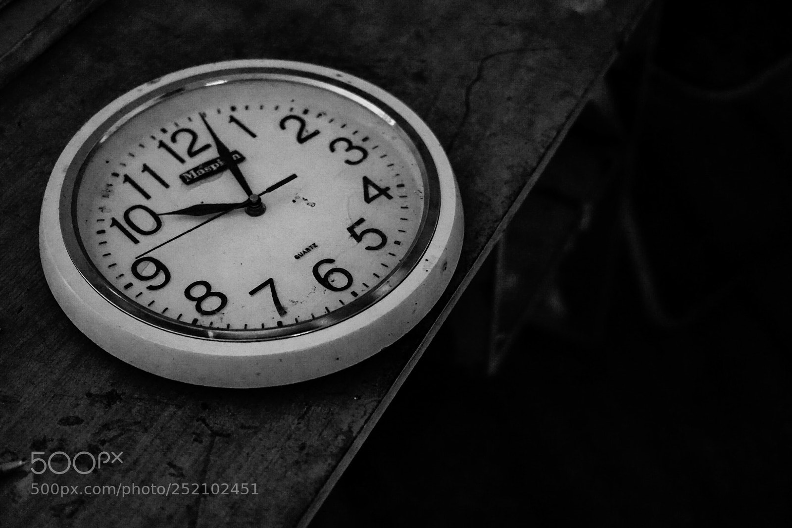 Sony a6000 sample photo. Jam dinding photography