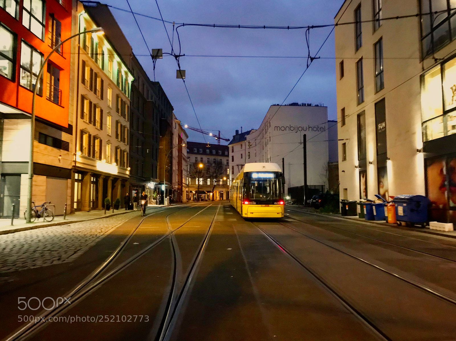 Apple iPhone 7 sample photo. Tram photography
