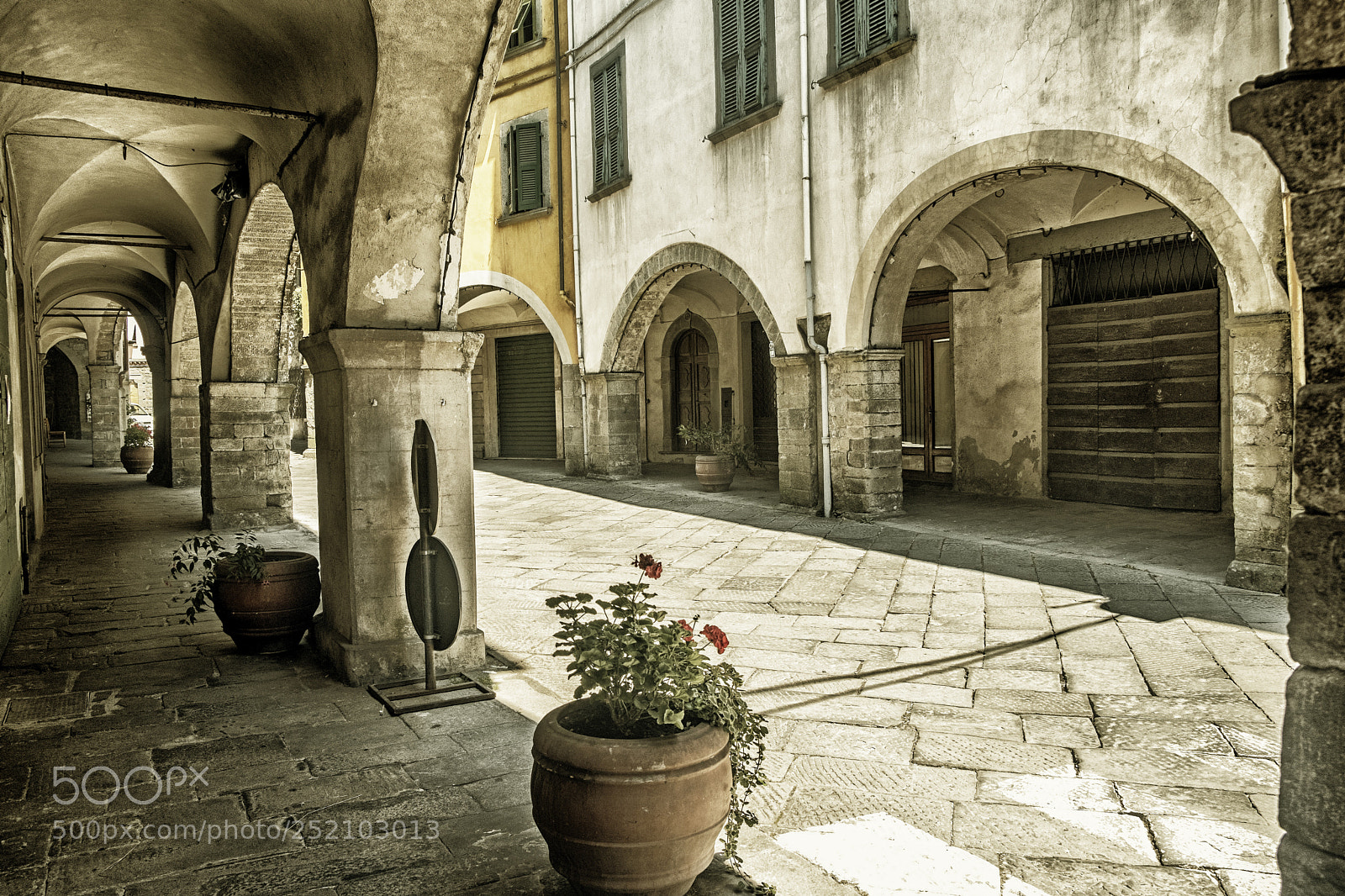 Fujifilm X-T2 sample photo. Bagnone, old village in photography