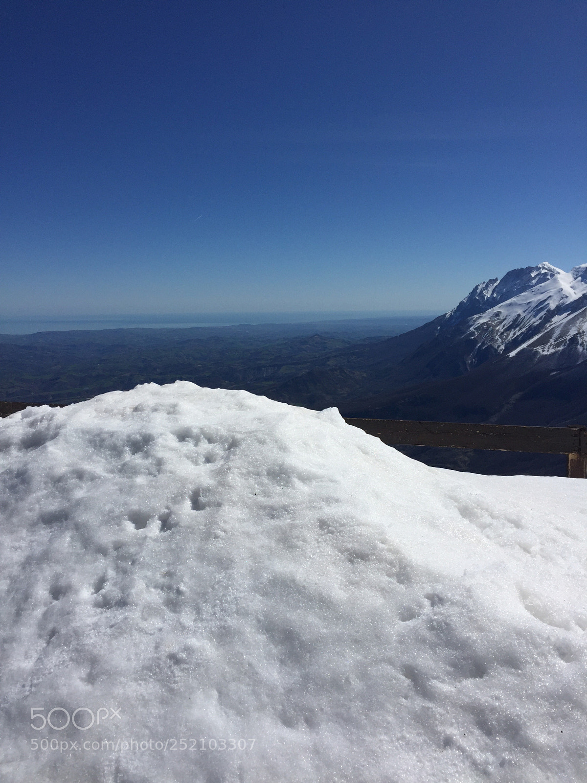 Apple iPhone 6 sample photo. Snow and sea photography