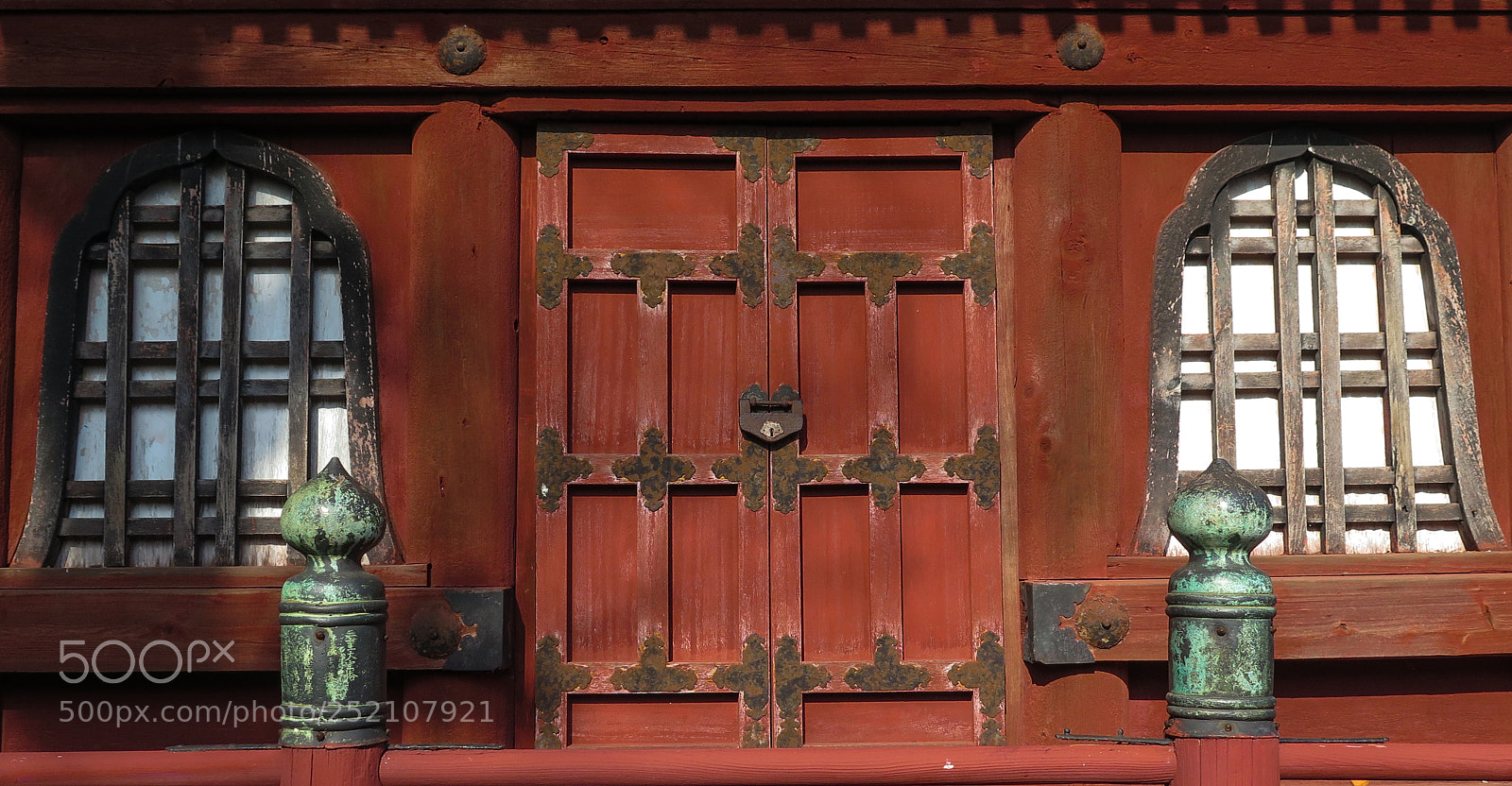 Canon PowerShot G16 sample photo. Pagoda details photography