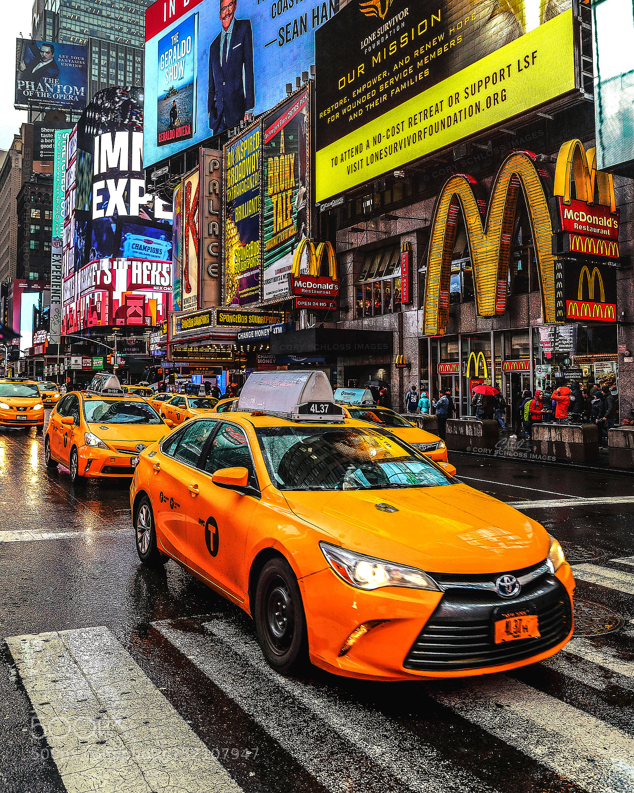 Canon EOS 5D Mark IV sample photo. Rainy day | nyc photography