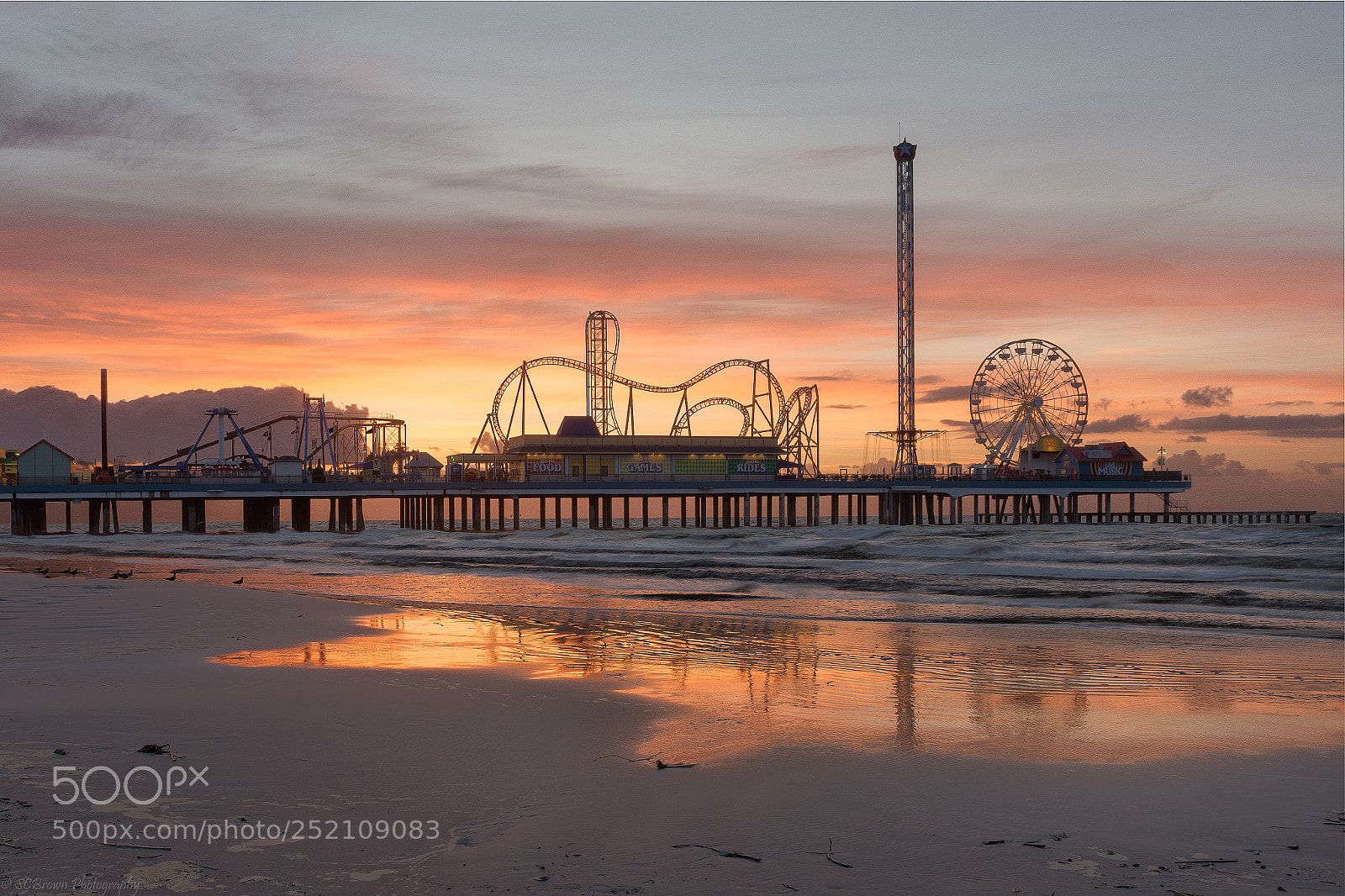 Nikon D7200 sample photo. Pleasure pier amusment at photography