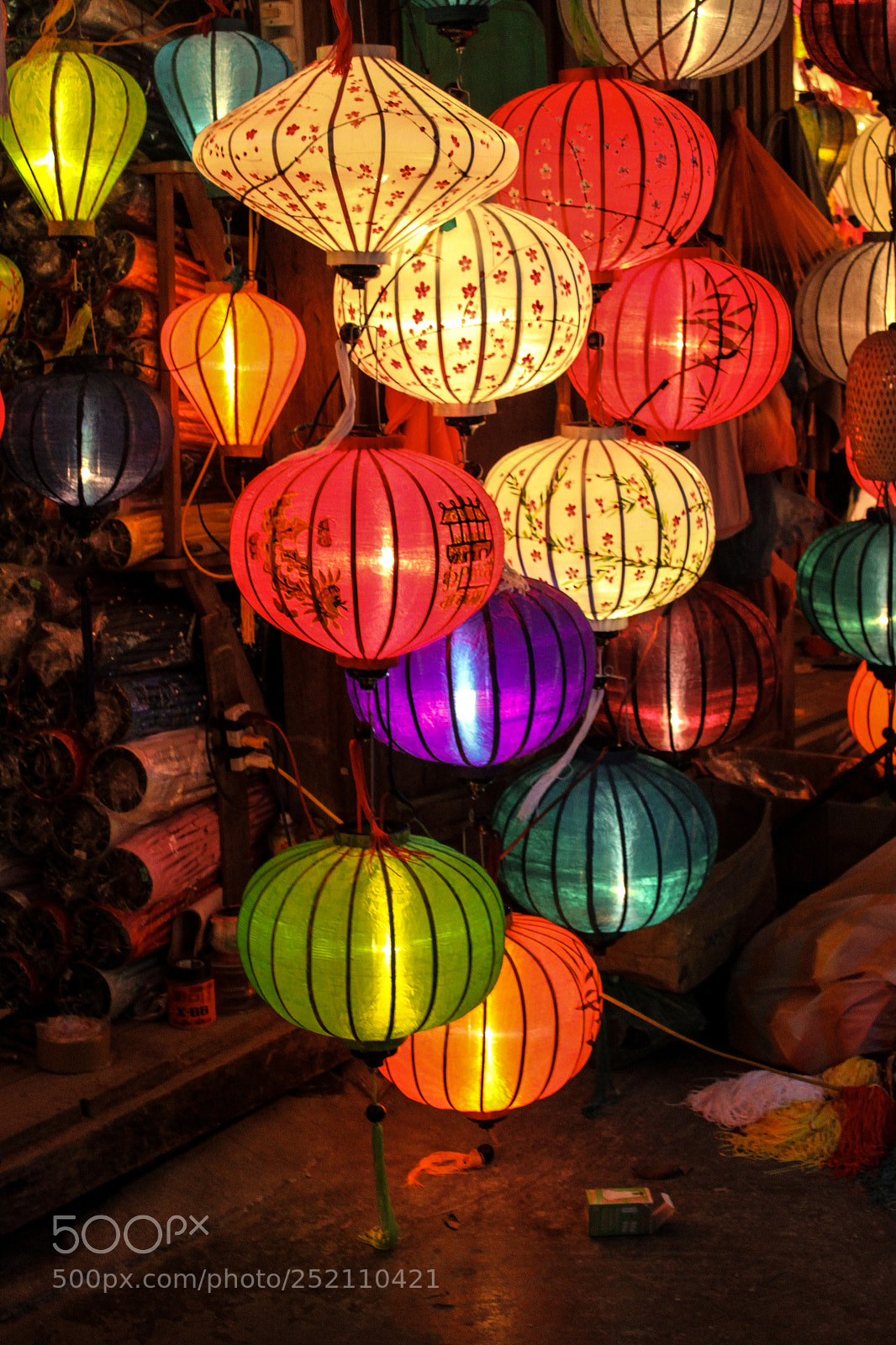 Canon EOS 500D (EOS Rebel T1i / EOS Kiss X3) sample photo. Colorido oriental photography
