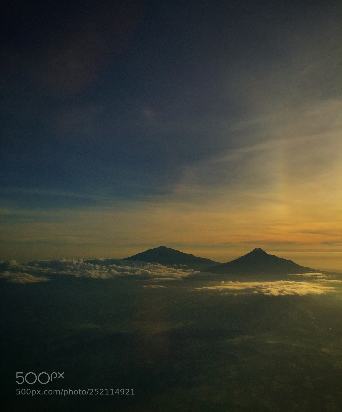 Apple iPhone 6 sample photo. Sunrise from the sky photography