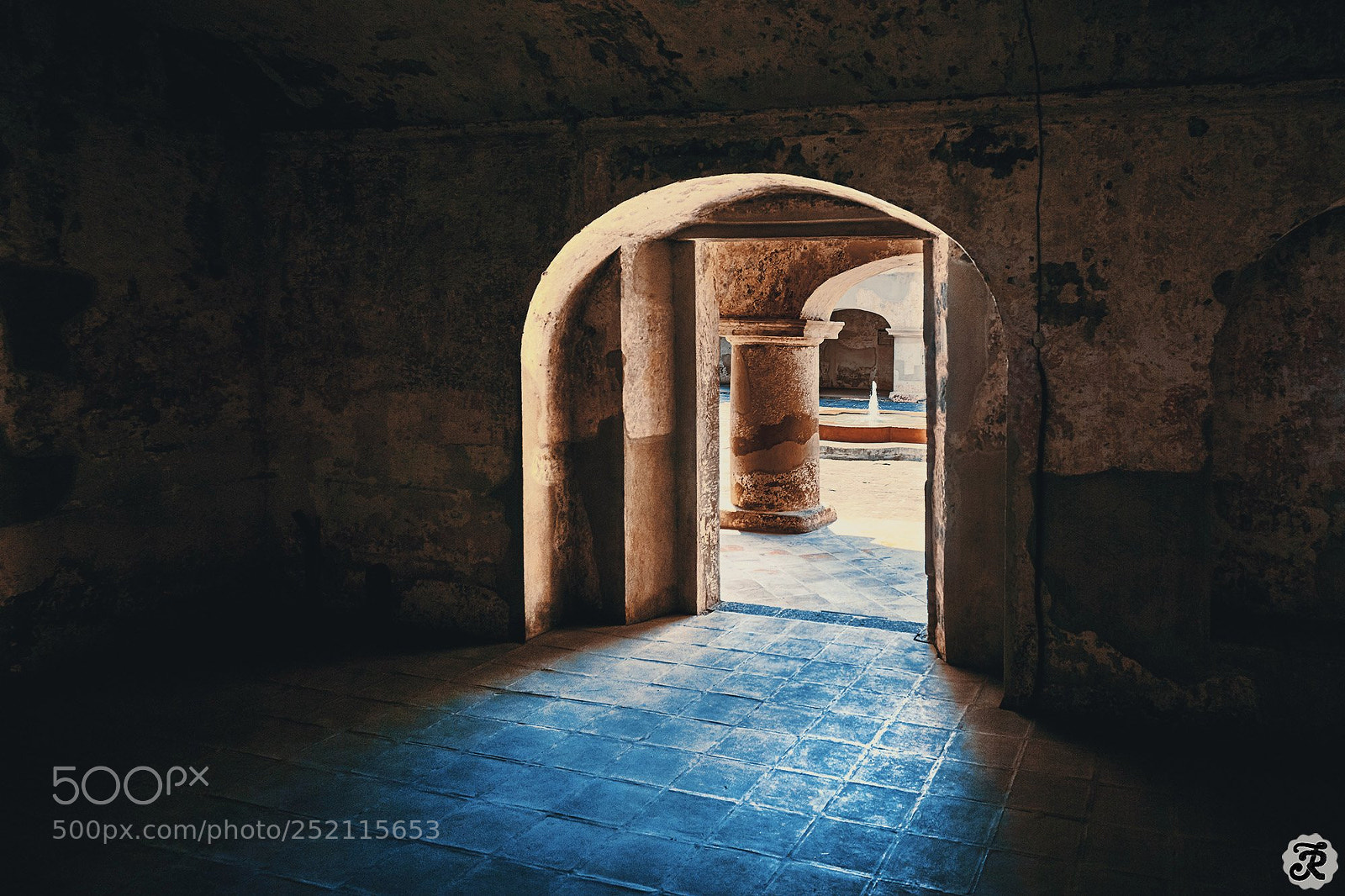 Sony a6000 sample photo. A door to the photography