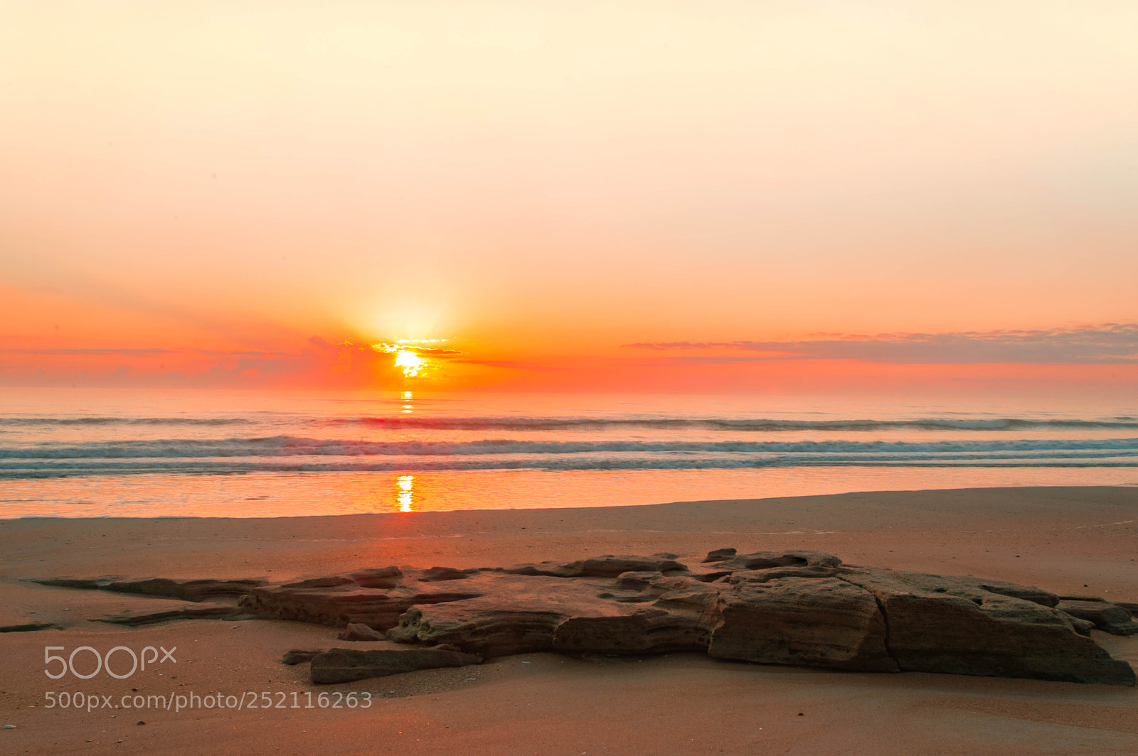 Nikon D3200 sample photo. Seascape and sunrises  love photography