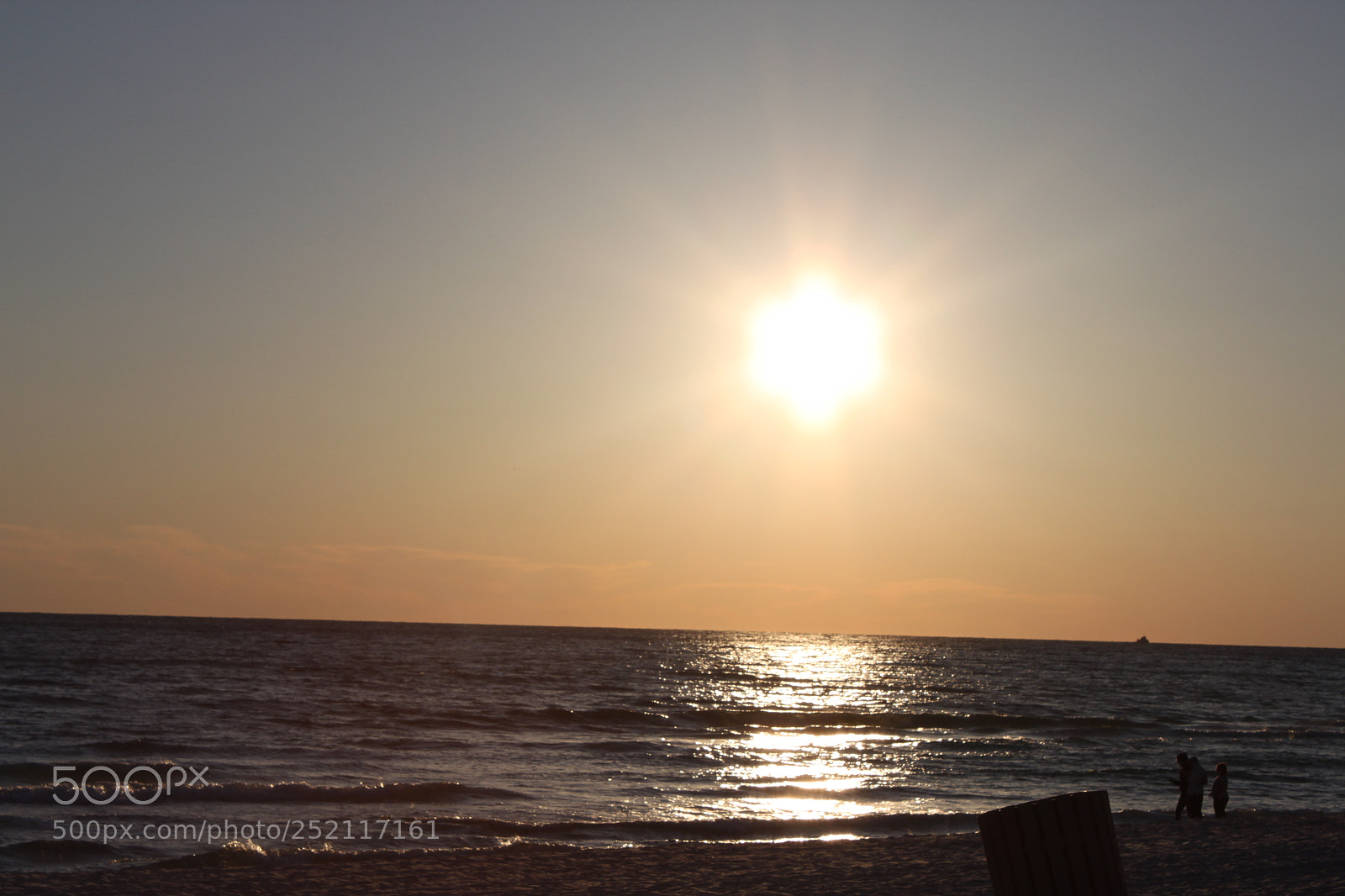 Canon EOS 500D (EOS Rebel T1i / EOS Kiss X3) sample photo. Dip in photography