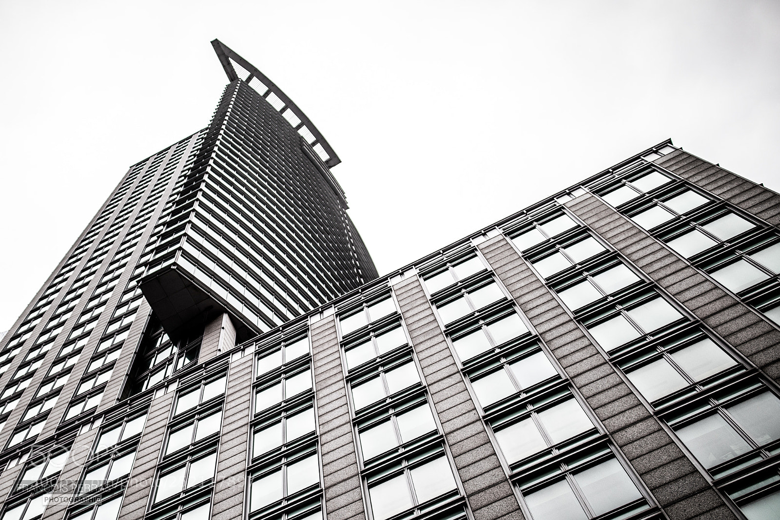 Canon EOS 5D Mark IV sample photo. Ibm marathon tower photography