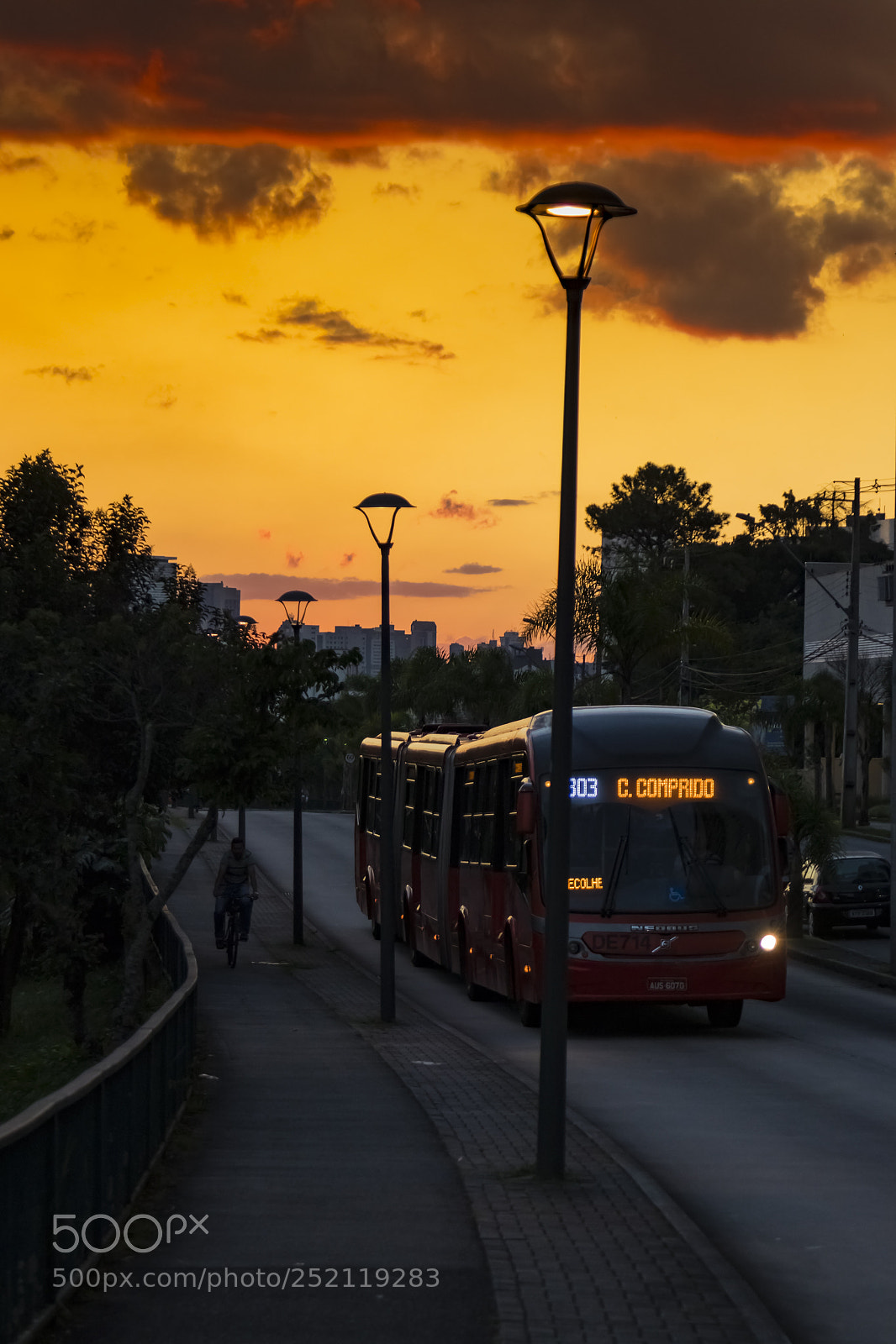 Canon EOS 80D sample photo. Big bus' comming photography