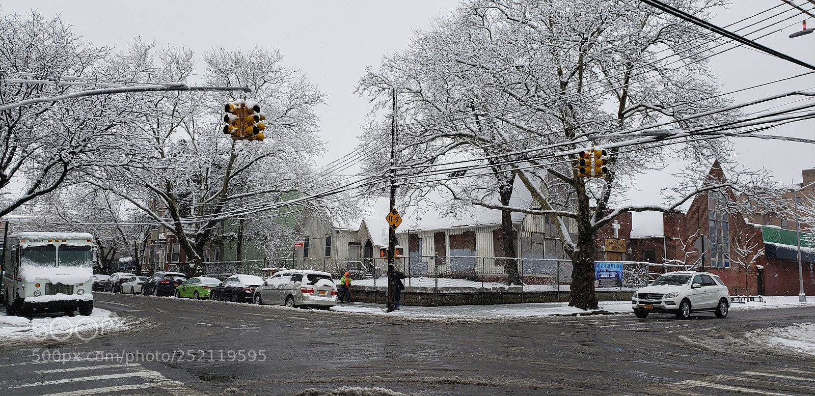 Samsung Galaxy S9+ sample photo. Whitish town photography