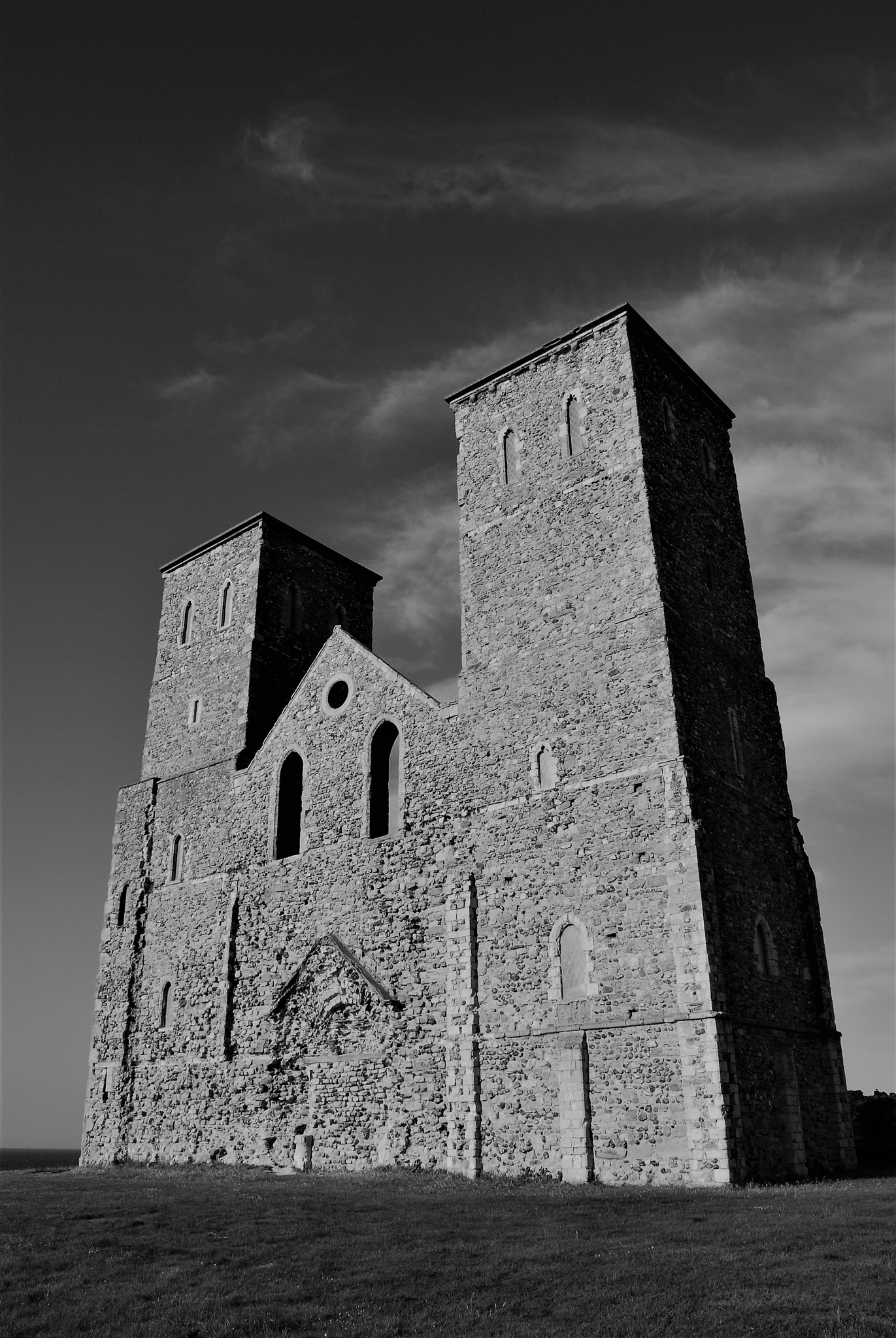 Nikon D80 sample photo. Reculver towers and roman fort photography