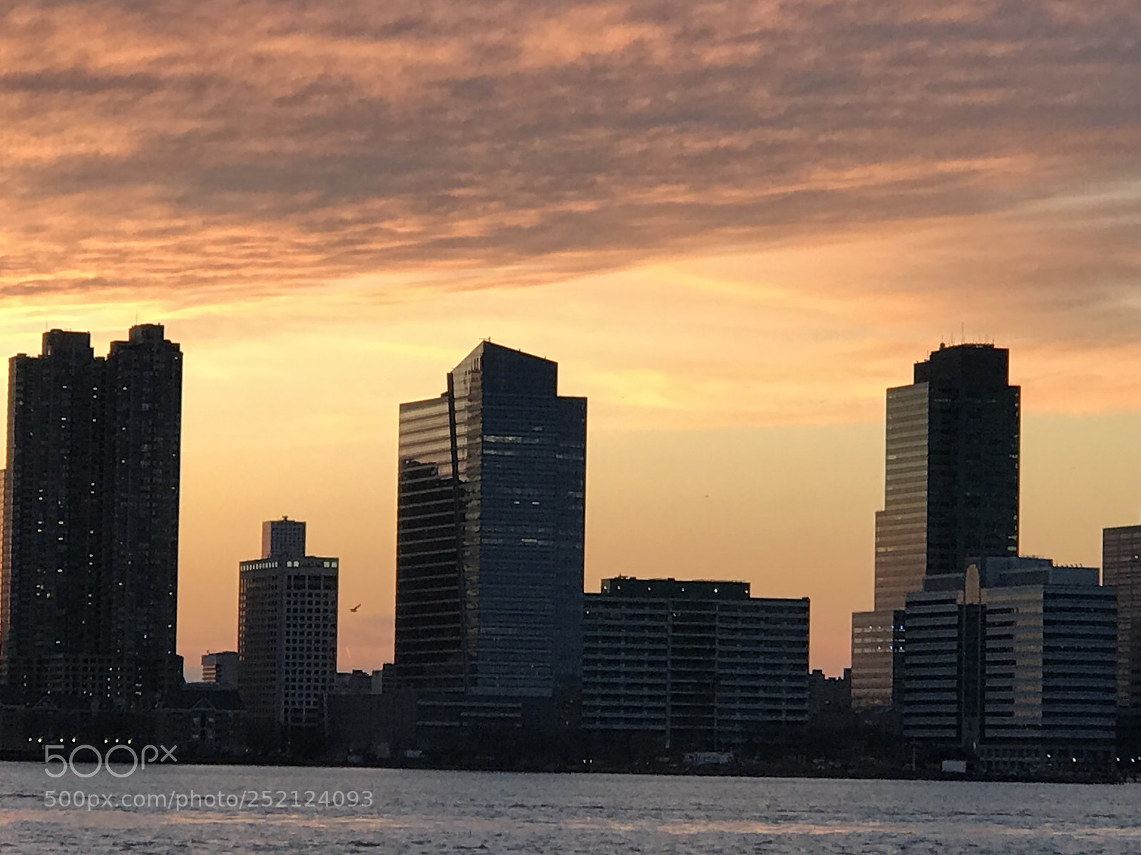 Apple iPhone 7 Plus sample photo. Sunset city skyline photography