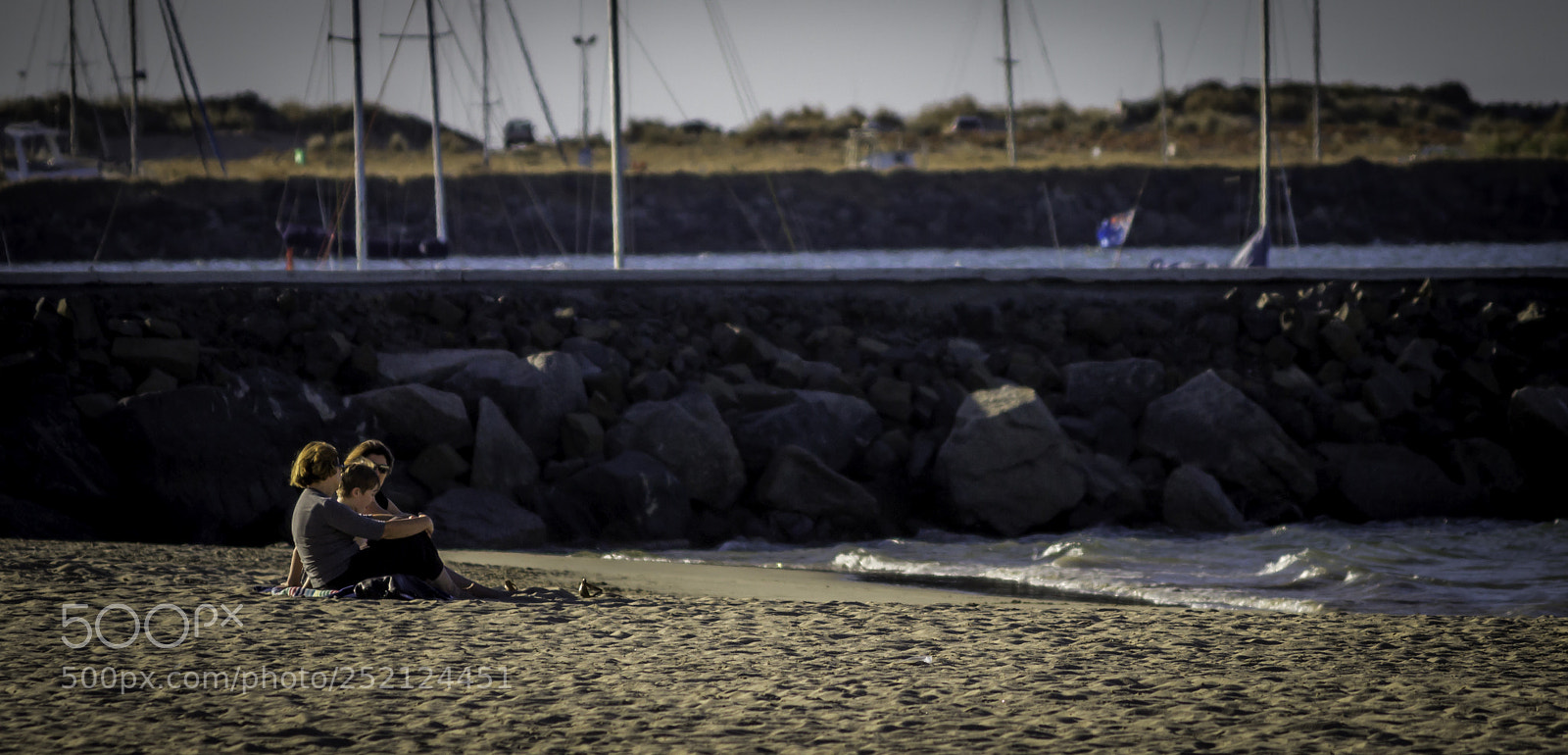 Canon EOS 600D (Rebel EOS T3i / EOS Kiss X5) sample photo. The beach photography