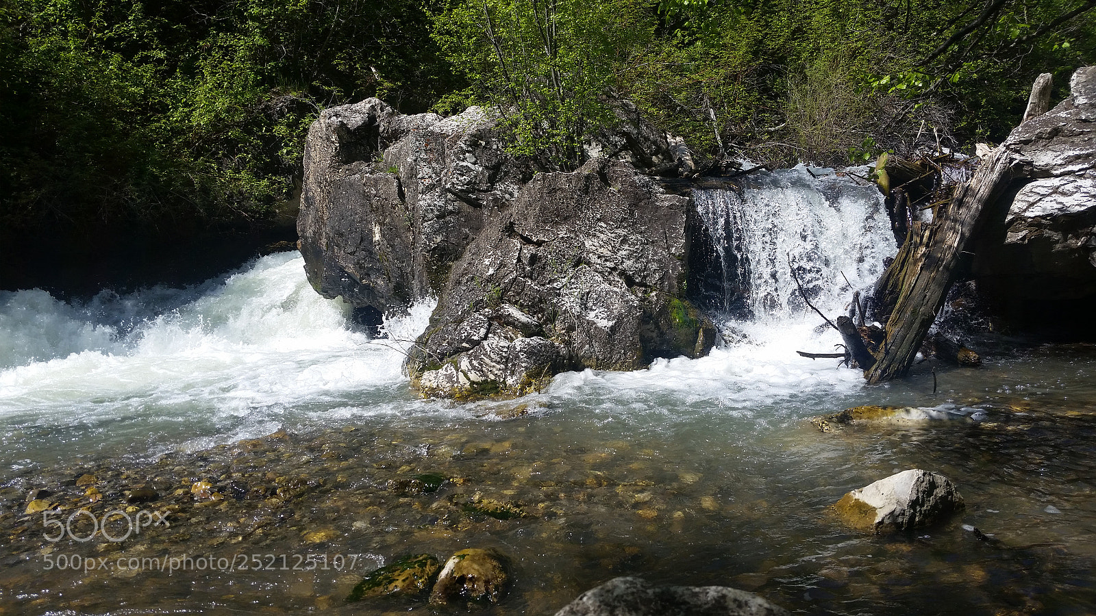 Samsung Galaxy S5 sample photo. Creek waterfall photography