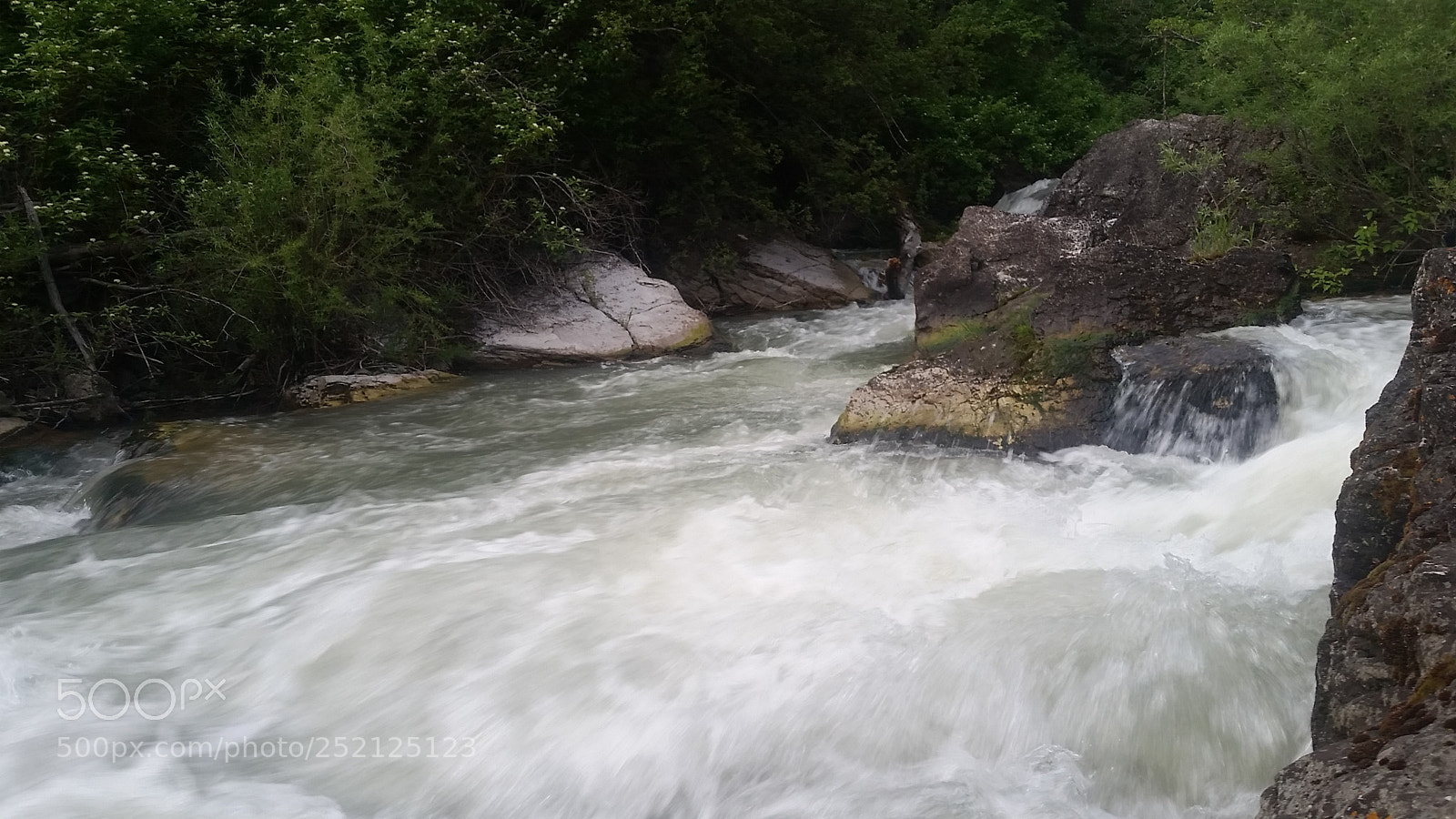 Samsung Galaxy S5 sample photo. White water photography