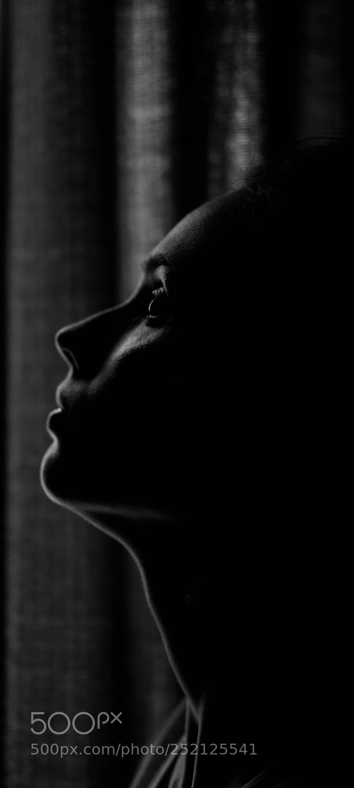 Fujifilm X-T10 sample photo. Dark portrait  photography