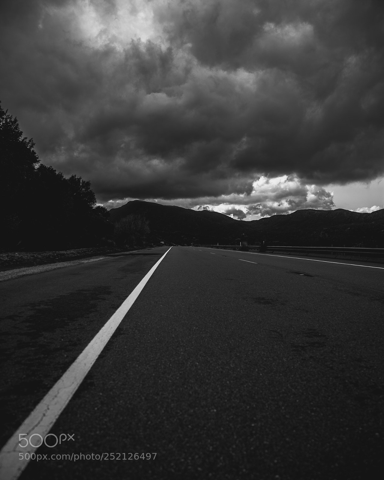Canon EOS 5D Mark II sample photo. Thunder road photography